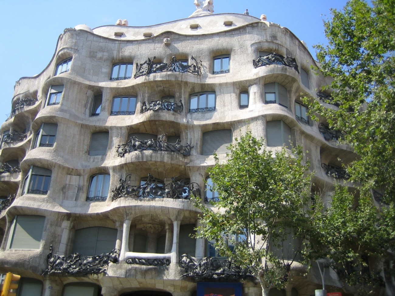Bekannt aus der Antonioni-DVD-Box: Die "Casa Milà" von Antoni Gaudí