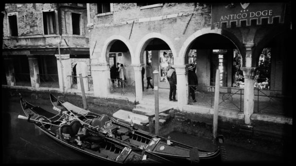 Gondeln am Hotel Antico Doge in Venedig