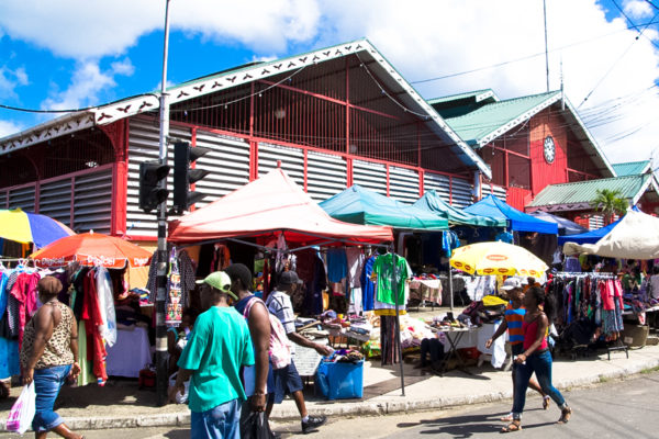 Markt von Castries, St. Lucia, Anreise nach St. Lucia