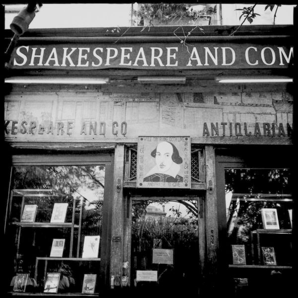 Die Buchhandlung Shakespeare and Company an der Pariser Rive Gauche