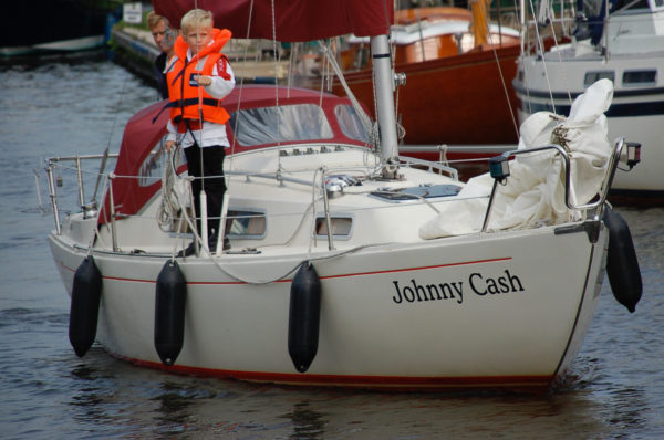 Ein Boot namens Johnny Cash in Friesland