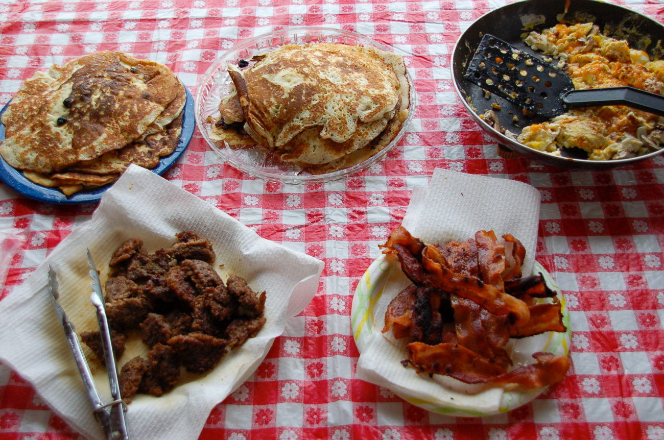 Herzhaftes Bauernfrühstück gehört zum Ranchurlaub in Amerika dazu