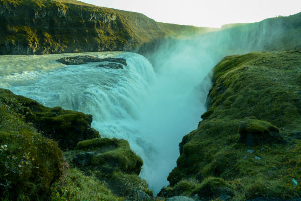 Der Wasserfall Gullfoss gehört zum Golden Circle in Island