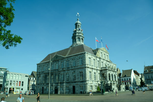 Das Alte Rathaus auf dem Markt von Maastricht