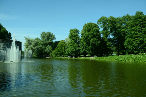 Der Stadtpark von Maastricht mit Springbrunnen
