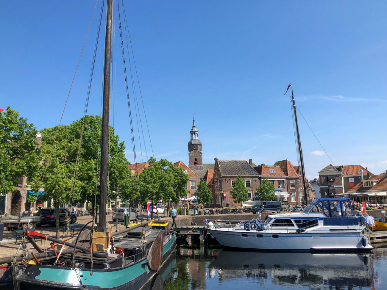 Einst am offenen Meer, heute versteckt hinter Poldern: der Hafen von Blokzijl