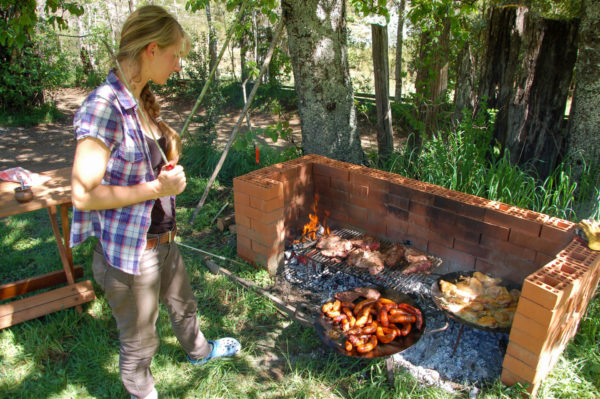 Barbecue nach einem Ausritt im chilenischen Patagonien