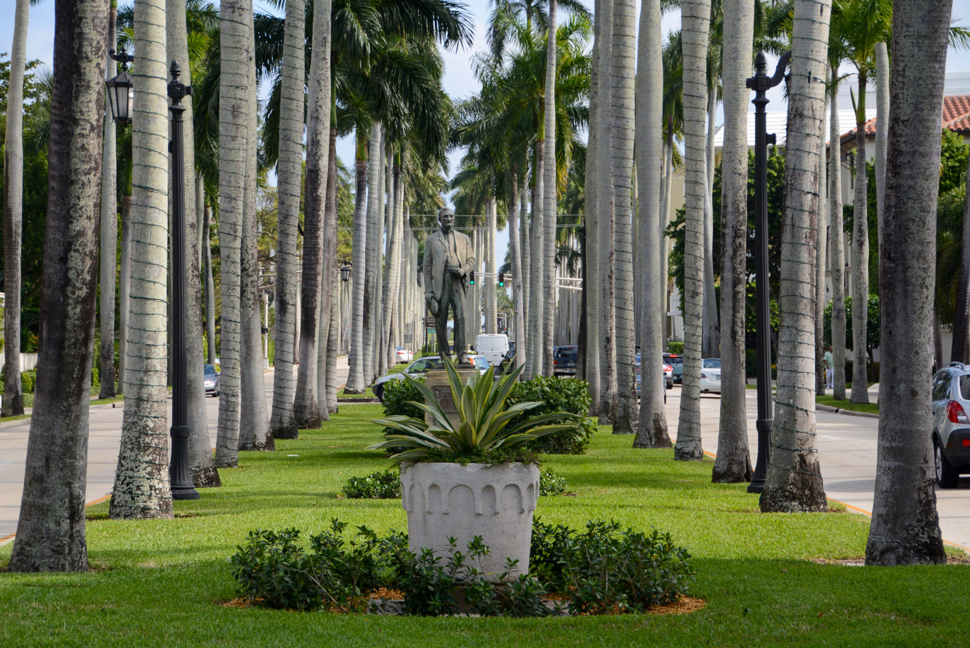 Palmenallee in Palm Beach in Florida