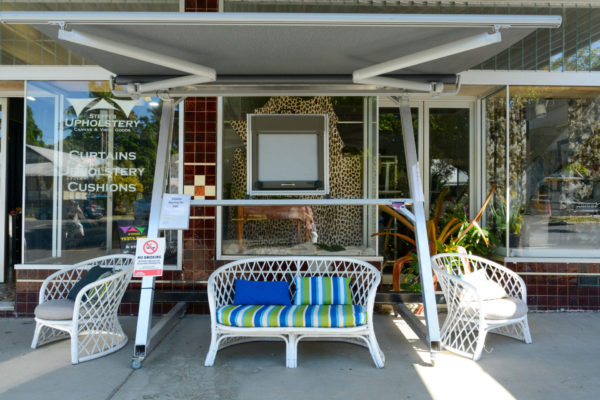 Vintage Laden mit Möbeln in Babinda in Queensland