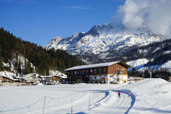 Das Trainingszentrum Nordic Academy in Hochfilzen in Tirol dient der Vorbereitung auf den Biathlon im Selbstversuch