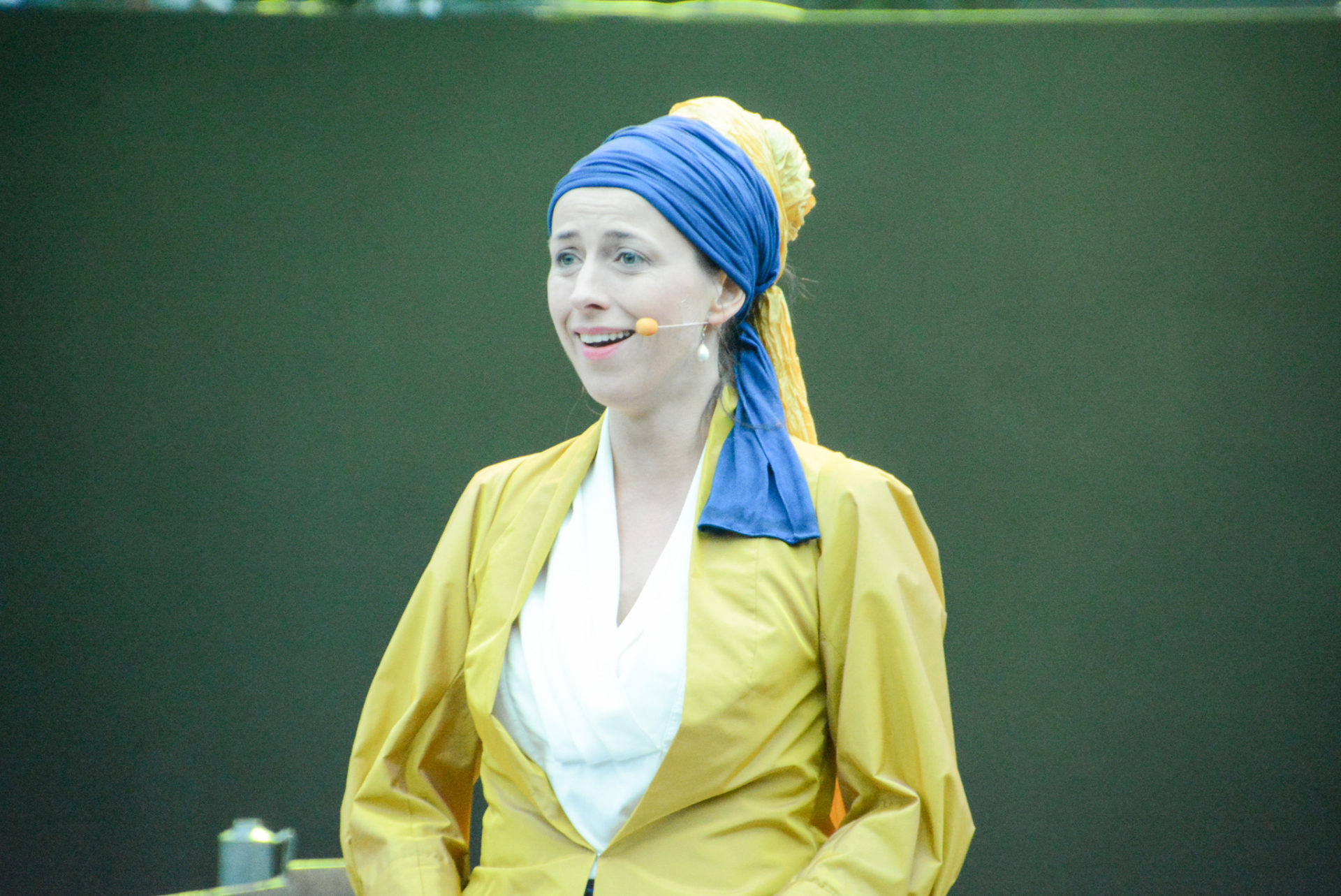 Das lebendig gewordene Mädchen mit dem Perlenohrring beim Theaterfestival Den Haag Classique
