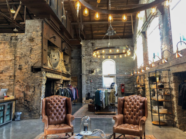 Auch ein Gift shop im Shabby Chic gehört zur Distille Castle and Key in Kentucky