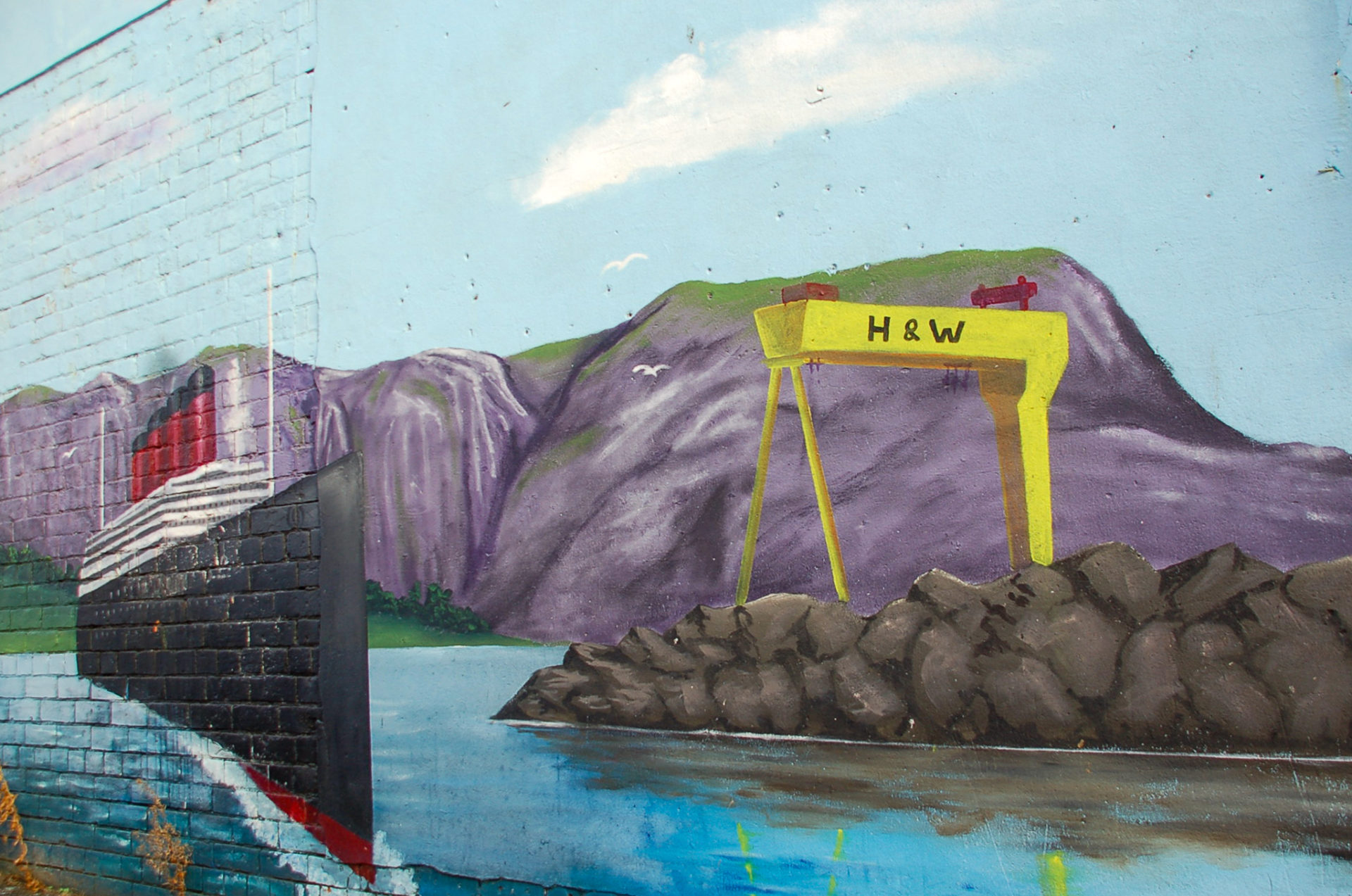 Mural der Werft Harlett and Wolff in Belfast, wo die Titanic gebaut wurde