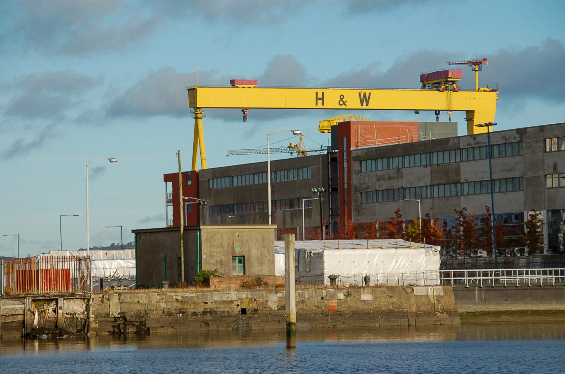 Die Werft von Harlett und Wolff in Belfast