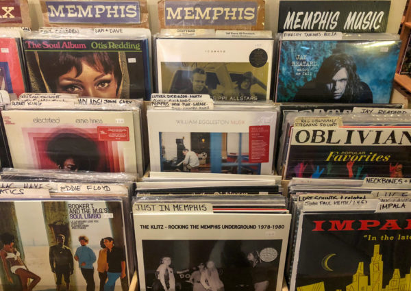 Schallplatten bei Shangri-La Records mit Künstlern aus Memphis
