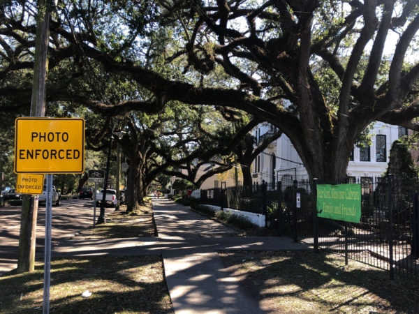 Schild mit der Aufschrift Photo Enforced in New Orleans