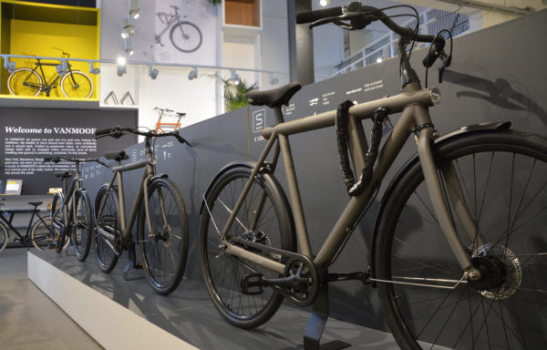 E-Bikes von Vanmoof im Flagship-Store der Marke in Amsterdam