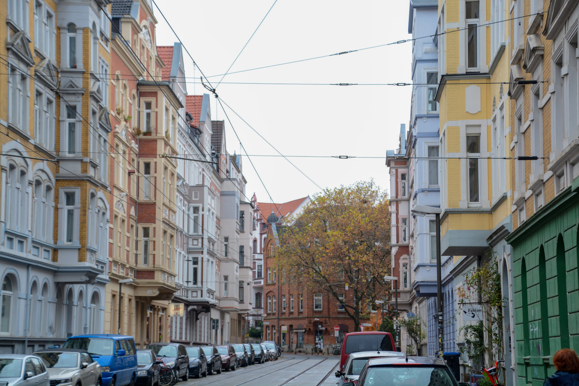 Blick in die Egestorffstraße in Hannover mit Gründerzeitbauten