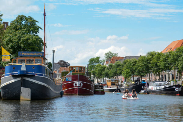 Highlight einer Bötchentour durch Zwolle ist der Stopp am Pfannkuchenboot