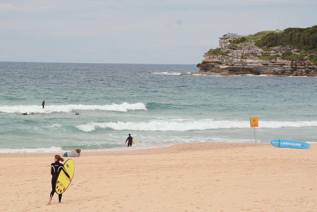 Surferin am Bondi Beach