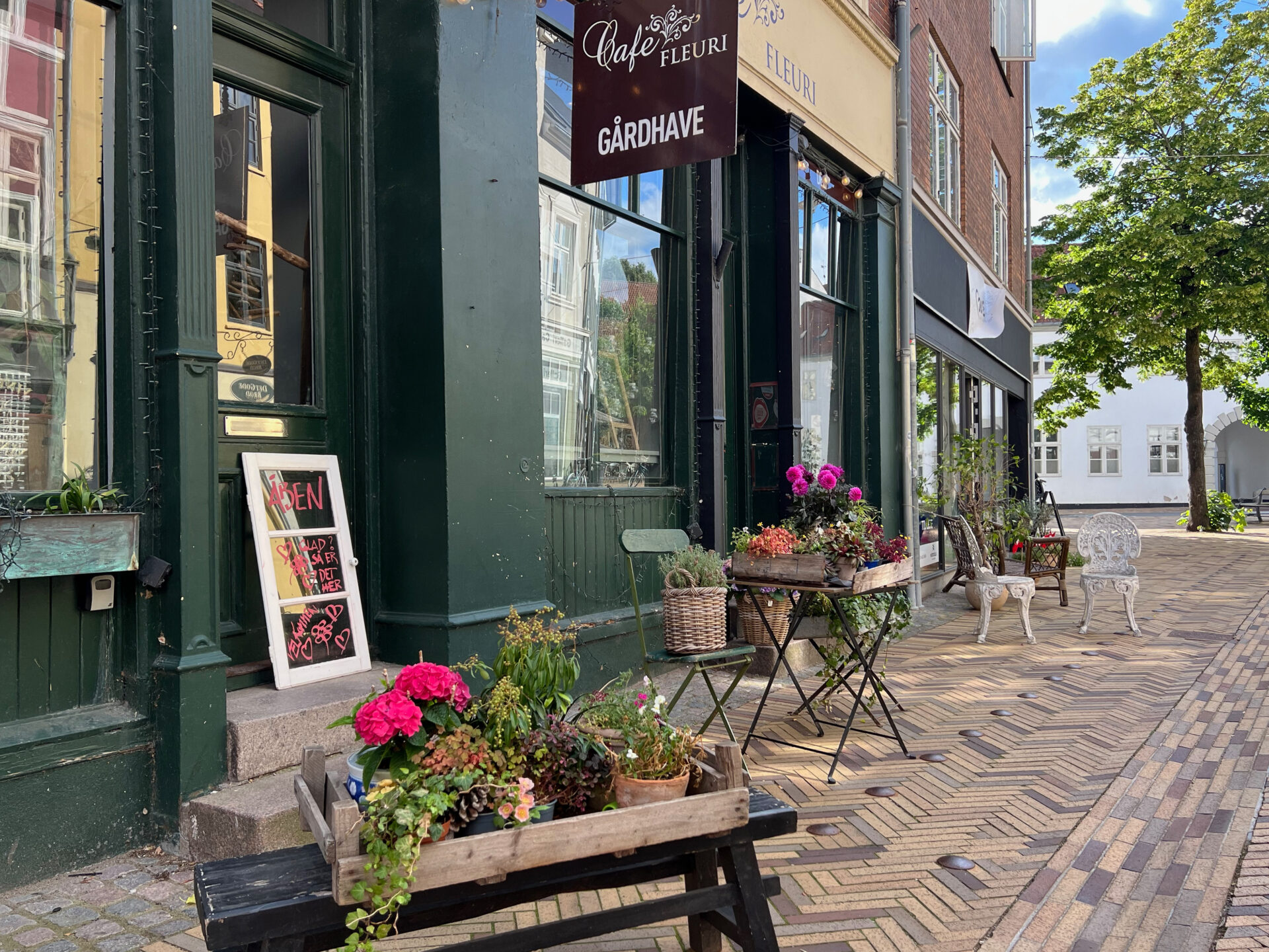 Das Café Fleuri in Odense ist gleichzeitig eine Blumenboutique