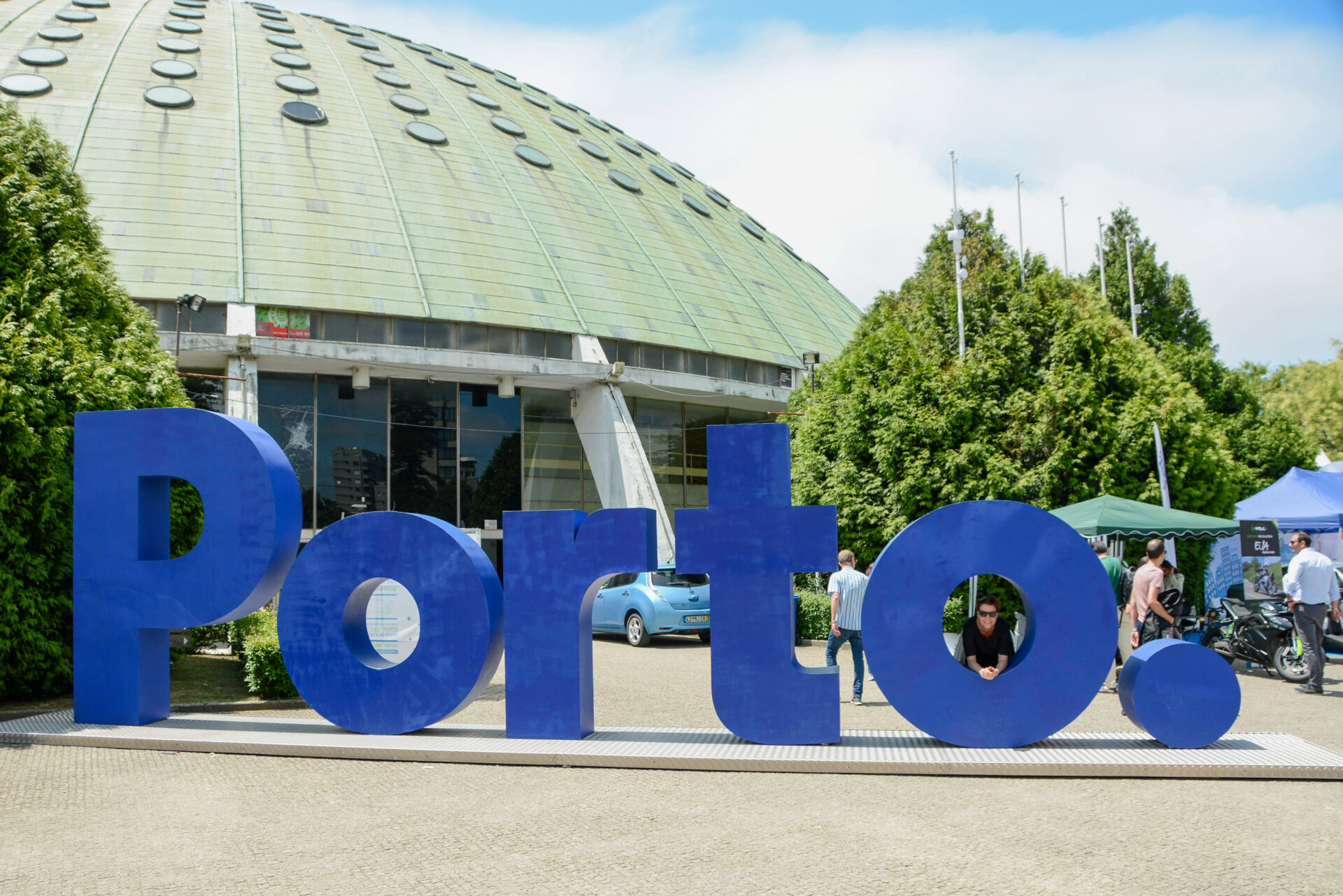 Schriftzug mit Lettern Porto