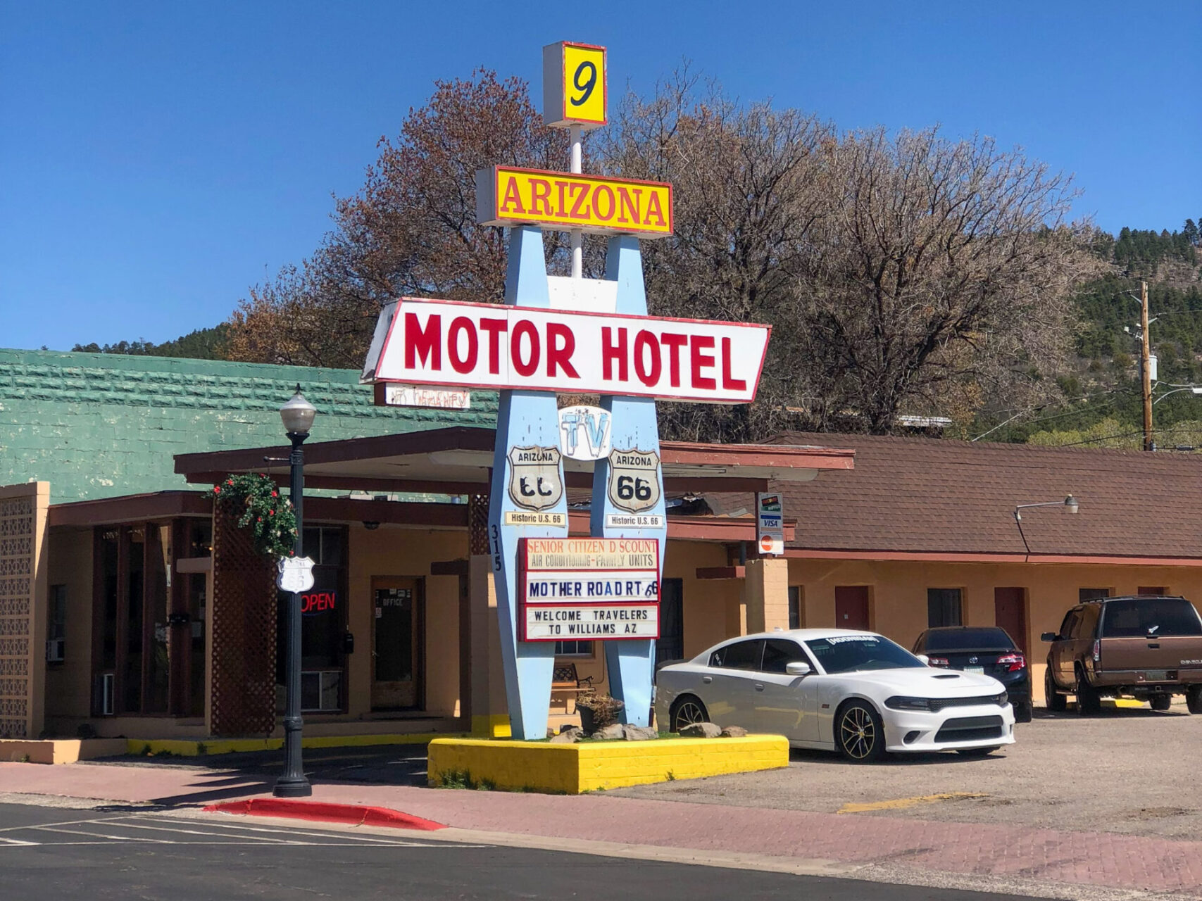 Vintage-Schild für das Arizona Motor Hotel bei Williams in Arizona