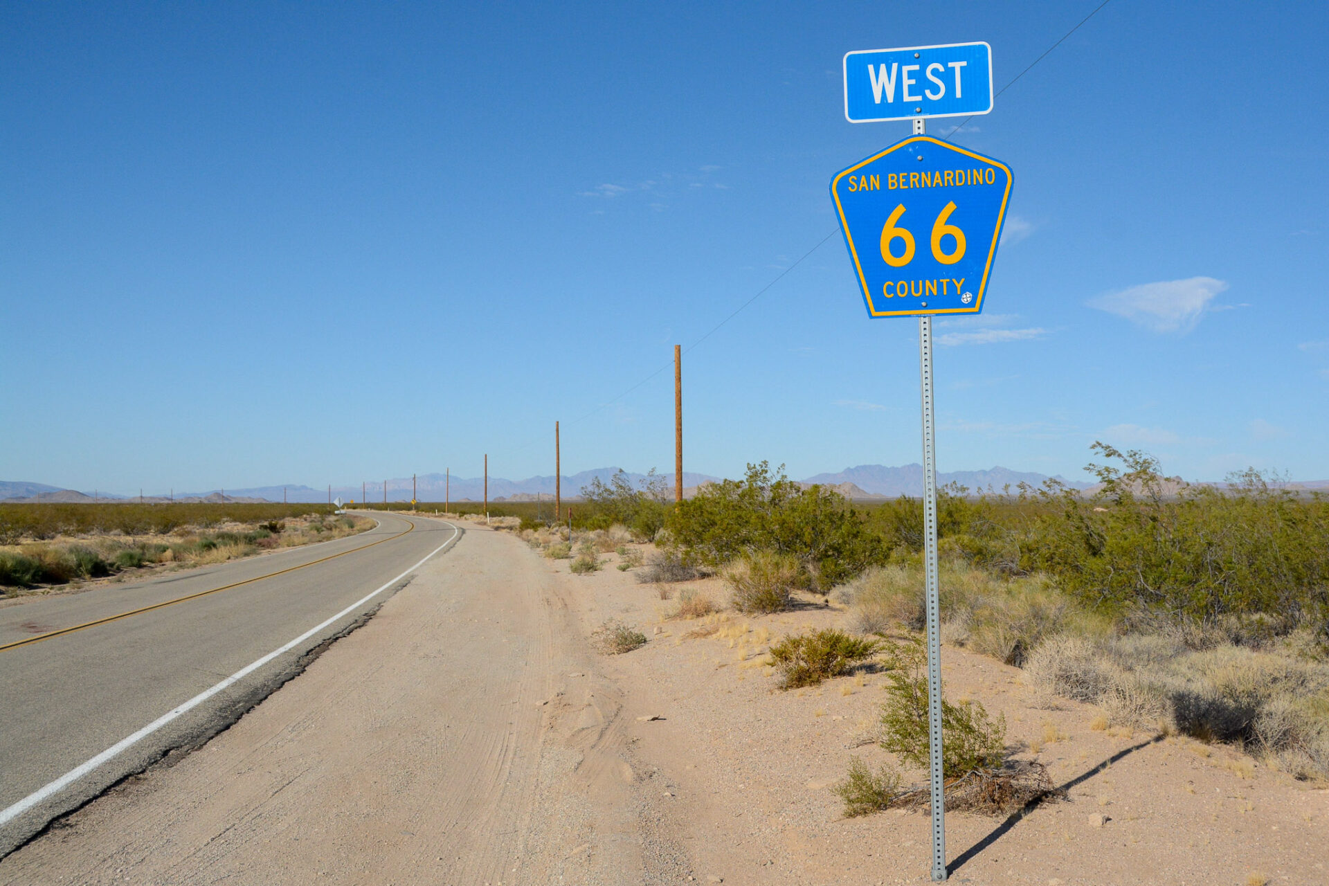 Hinweisschild auf die historische Route 66 in San Bernadino County