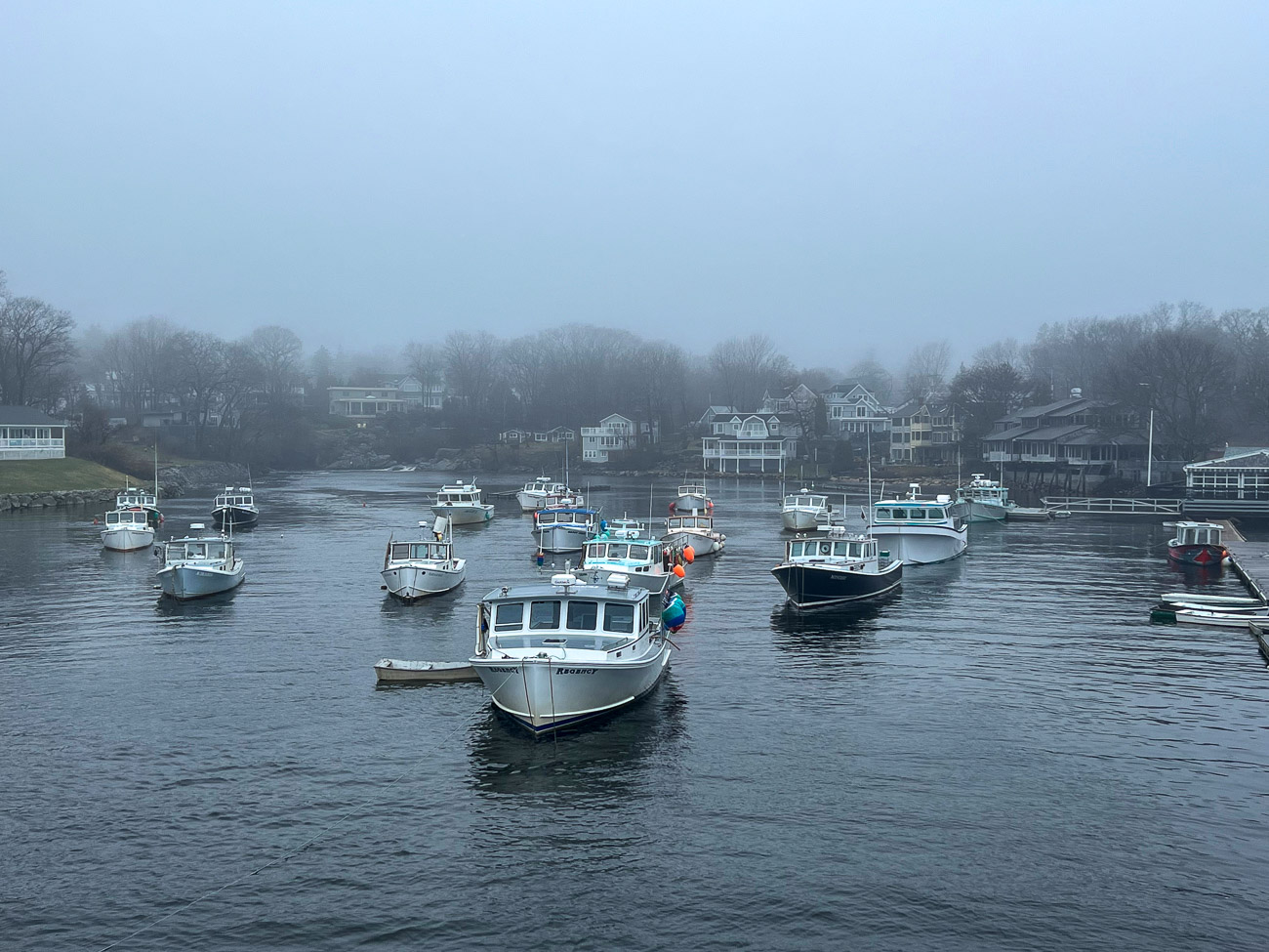 Bötchen schaukeln im Hafen von Ogunquit