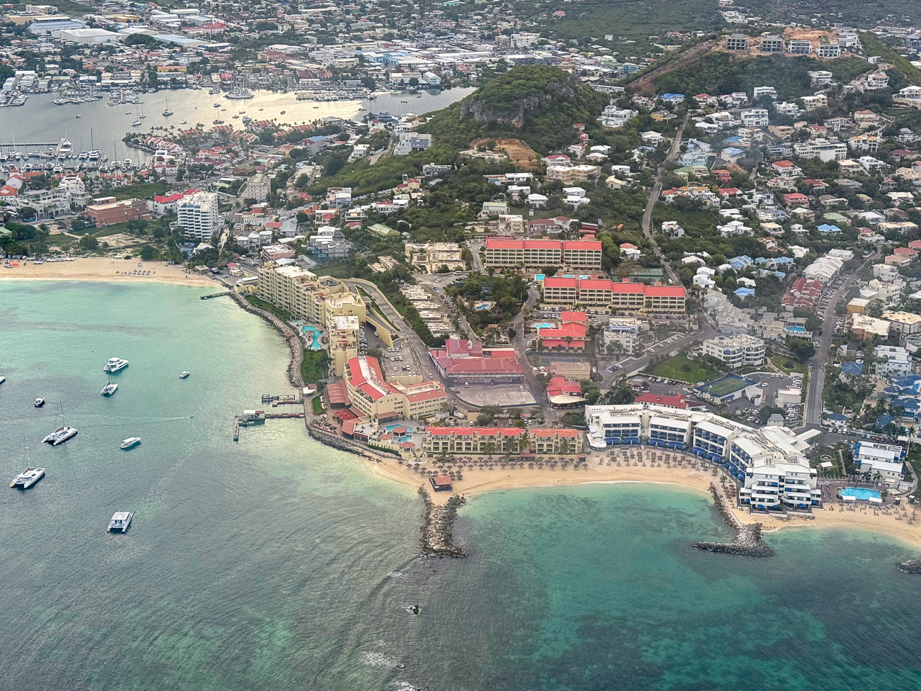 Luftaufnahme des Simpson Bay Resort auf der Karibikinsel Sint Maarten