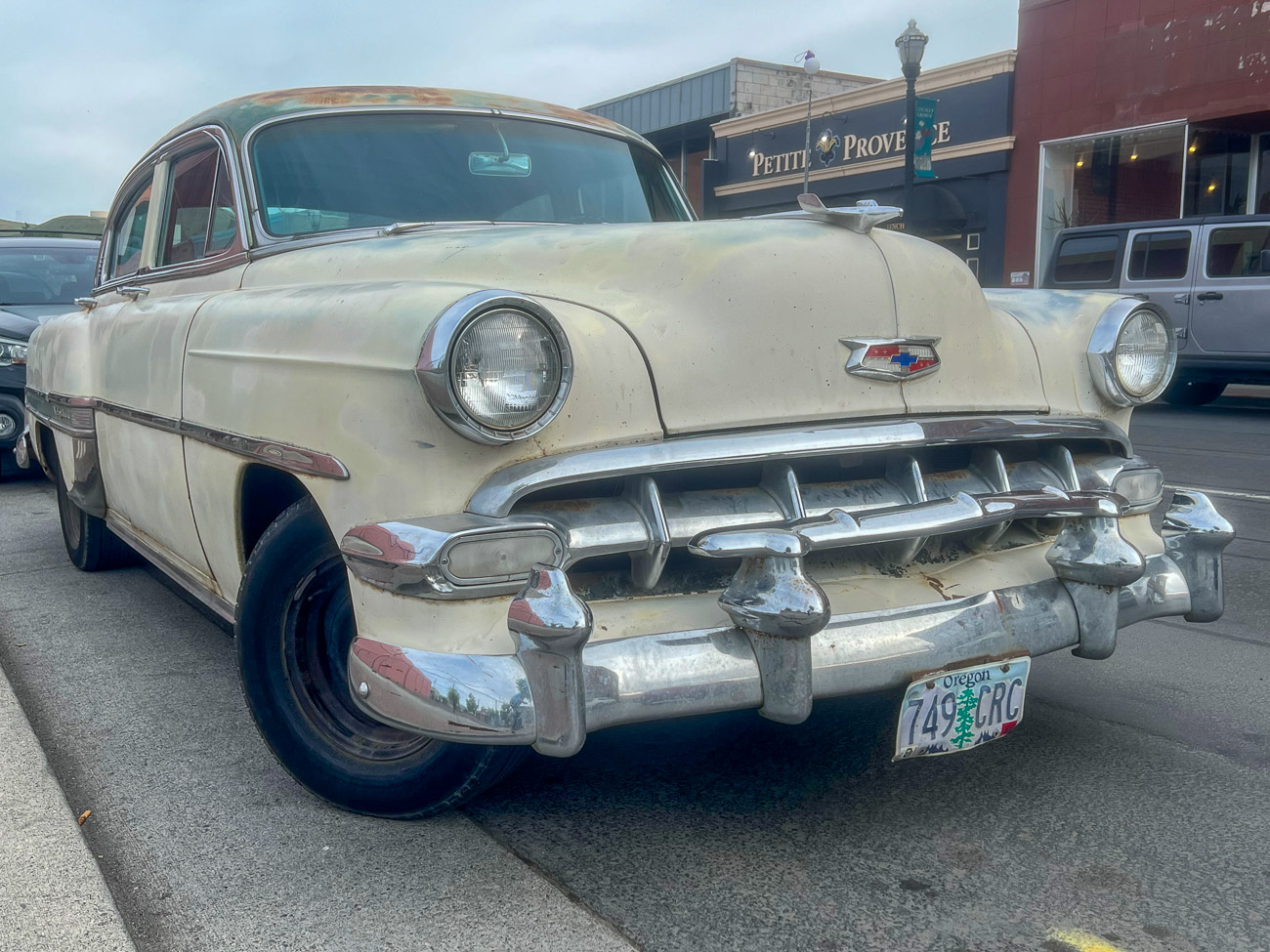 Rostiger Vintage Chevrolet in The Dalles in Oregon