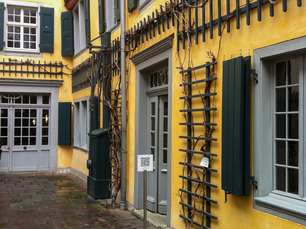 Außenansicht des Beethovenhauses, das zum Pflichtprogramm bei 48 Stunden in Bonn gehört